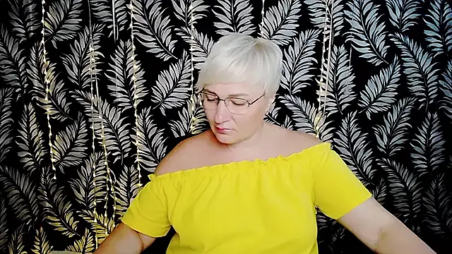 Snapshot of Olivia_playful chatting on June 2026 10:30:02 AM Olivia playful online show from June 2026 10:30:02 AM