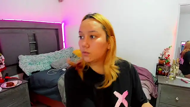 Cherrynoa online show from February 2026 02:59:02 AM