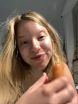 kimczii online show from July 2026 06:16:02 AM