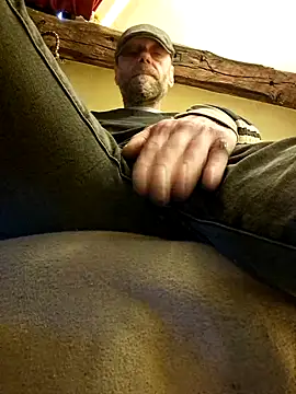 Snapshot of eddouxxx78 chatting on March 2025 10:45:02 AM eddouxxx78 online show from March 2025 10:45:02 AM