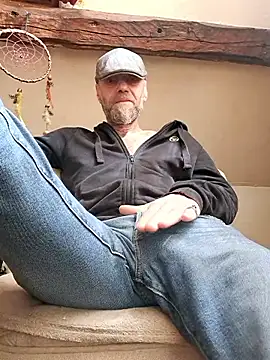 Snapshot of eddouxxx78 chatting on January 2026 06:07:02 AM eddouxxx78 online show from January 2026 06:07:02 AM