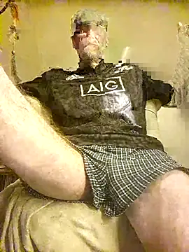 Snapshot of eddouxxx78 chatting on February 2026 06:51:02 PM eddouxxx78 online show from February 2026 06:51:02 PM