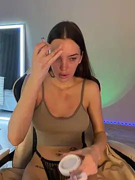 julia fly online show from March 2026 08:09:02 AM