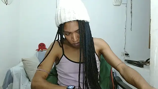 Snapshot of angelamarie1 chatting on June 2026 12:27:01 AM angelamarie1 online show from June 2026 12:27:01 AM