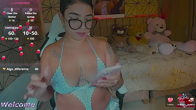 Snapshot of vane_lopez_ chatting on October 2025 05:54:02 PM vane lopez online show from October 2025 05:54:02 PM