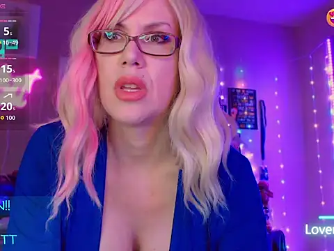 Snapshot of EmmaIsHere chatting on April 2026 02:33:01 PM EmmaIsHere online show from April 2026 02:33:01 PM