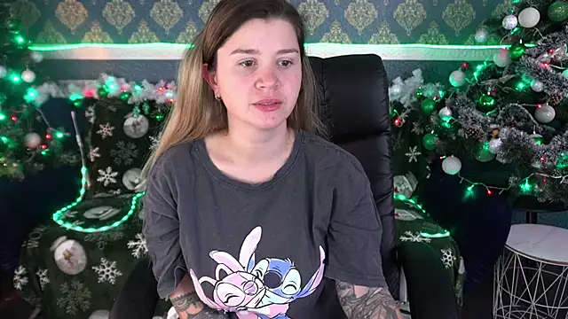 AmellyMilly online show from December 2025 07:53:01 PM