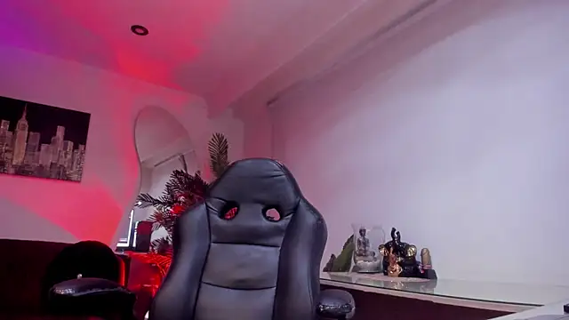 Meghan320 online show from March 2026 11:37:01 AM