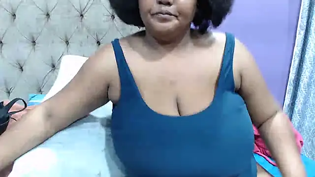 GiantTittts online show from September 2025 05:34:01 PM