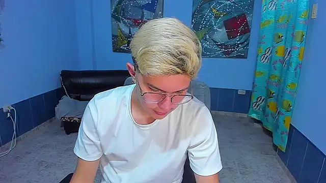 patrik 027 online show from November 2025 07:57:01 PM