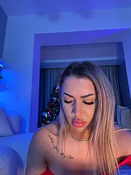 Snapshot of KirstieVegas chatting on December 2025 06:27:02 PM KirstieVegas online show from December 2025 06:27:02 PM