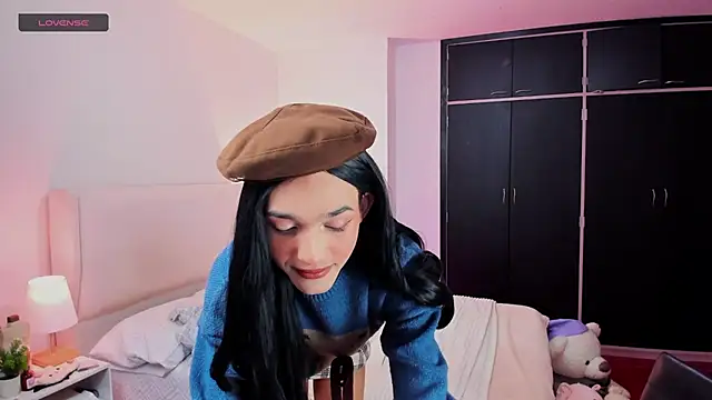 Ainhoads online show from December 2024 02:04:01 AM