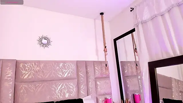 CeliWoods online show from April 2026 11:24:02 AM