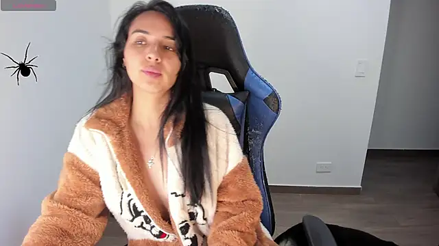 Miss Nicole online show from October 2025 01:57:01 AM