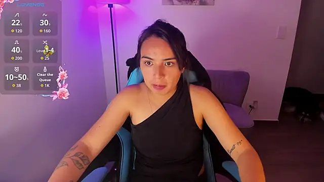 Miss Nicole online show from May 2026 02:06:02 AM