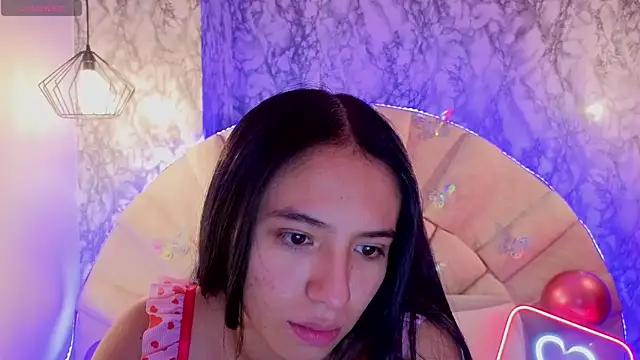 Snapshot of _emma_miller_ chatting on May 2026 11:18:01 AM emma miller online show from May 2026 11:18:01 AM