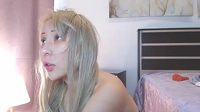 Yulianna Smith online show from December 2024 05:44:01 AM