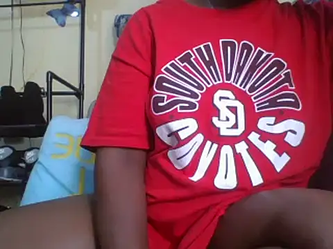 queenofqueens96 online show from February 2025 02:20:01 PM