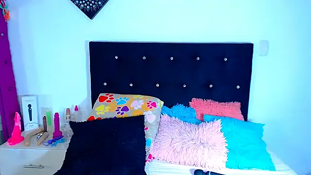 Jenng18 online show from October 2025 08:55:02 AM