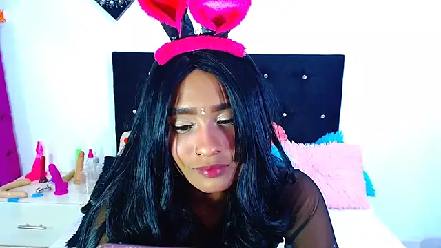 Jenng18 online show from November 2025 07:49:02 PM