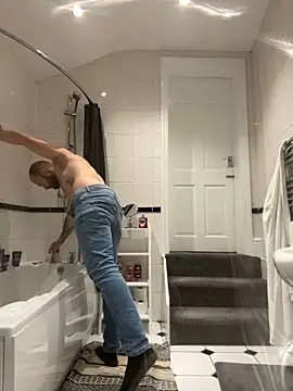 bigguy101 online show from February 2025 08:58:02 PM