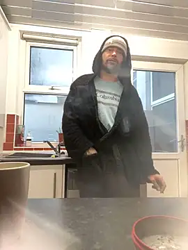 bigguy101 online show from February 2025 08:07:01 AM