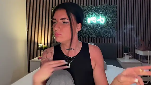 LizaRoxx online show from November 2025 08:13:02 PM