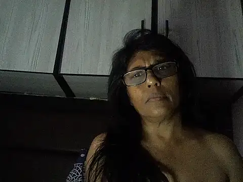 MsAttitude online show from November 2025 01:24:02 PM