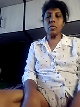 Snapshot of MsAttitude chatting on June 2026 06:23:01 AM MsAttitude online show from June 2026 06:23:01 AM
