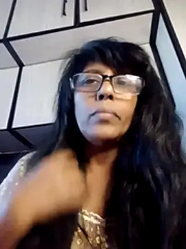 Snapshot of MsAttitude chatting on July 2026 07:45:01 AM MsAttitude online show from July 2026 07:45:01 AM