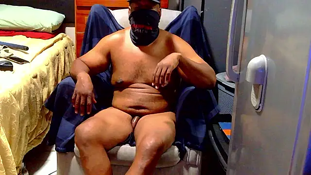 CharlesBlk79  online show from January 2026 07:11:01 PM