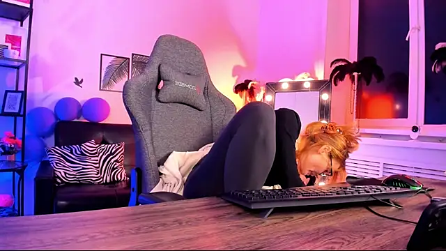 MistyBarnes online show from January 2025 12:10:01 PM