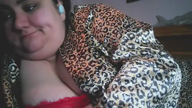 nicholle online show from February 2025 01:00:01 AM