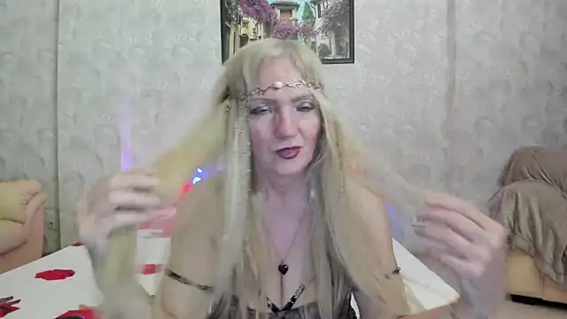 Snapshot of TrueFoxyyy chatting on May 2026 07:09:01 PM TrueFoxyyy online show from May 2026 07:09:01 PM