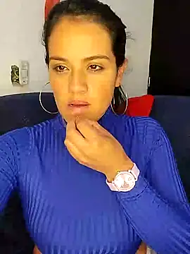 Snapshot of zhayra_rose chatting on December 2024 03:38:02 AM zhayra rose online show from December 2024 03:38:02 AM