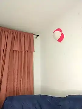 Snapshot of zhayra_rose chatting on January 2025 03:44:02 AM zhayra rose online show from January 2025 03:44:02 AM