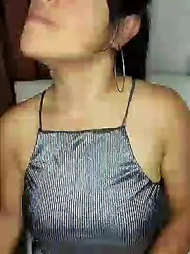 Snapshot of zhayra_rose chatting on March 2025 06:57:01 AM zhayra rose online show from March 2025 06:57:01 AM