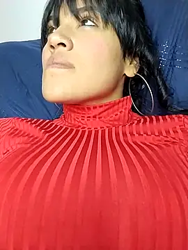 Snapshot of zhayra_rose chatting on March 2025 03:25:01 AM zhayra rose online show from March 2025 03:25:01 AM