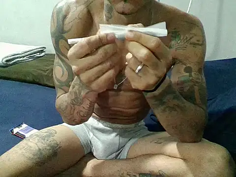 Snapshot of menogigante chatting on July 2026 04:10:01 AM menogigante online show from July 2026 04:10:01 AM