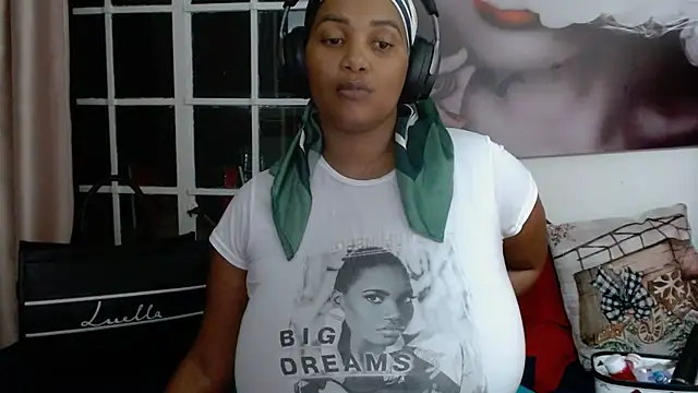 Snapshot of Charlie-Crawford chatting on February 2026 12:38:01 AM Charlie-Crawford online show from February 2026 12:38:01 AM