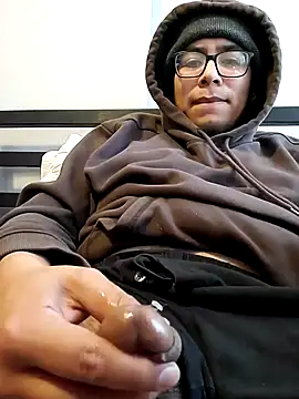 tgwi97 online show from November 2025 07:57:01 PM