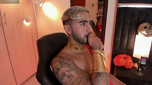 ItsMeEros online show from October 2025 11:13:01 PM