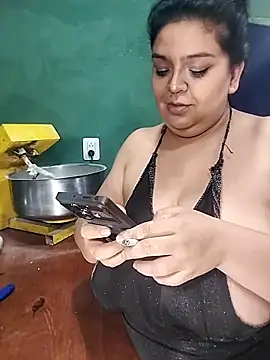 Snapshot of fantasyboobs chatting on October 2025 07:42:02 AM fantasyboobs online show from October 2025 07:42:02 AM