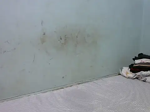 QUEEN-MARIAN online show from November 2025 09:09:02 PM