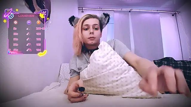 Littlepinkcat online show from December 2025 06:34:02 AM