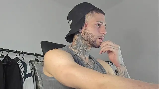  jamesleandros1 online show from October 2025 11:03:02 PM