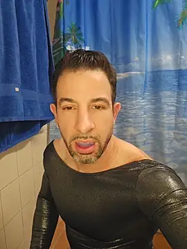 Snapshot of Sexyjulien25 chatting on April 2026 11:36:02 AM Sexyjulien25 online show from April 2026 11:36:02 AM