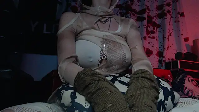 Silentmary online show from October 2025 03:40:01 AM