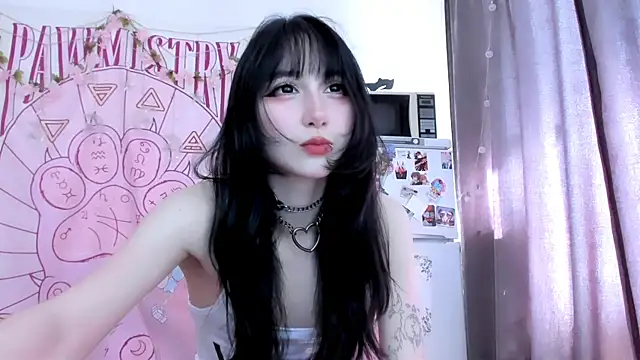 Snapshot of Holy420lolii chatting on June 2026 01:59:02 PM Holy420lolii online show from June 2026 01:59:02 PM