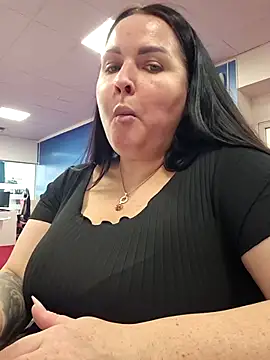 GeorgiaLerox online show from January 2026 01:27:02 PM